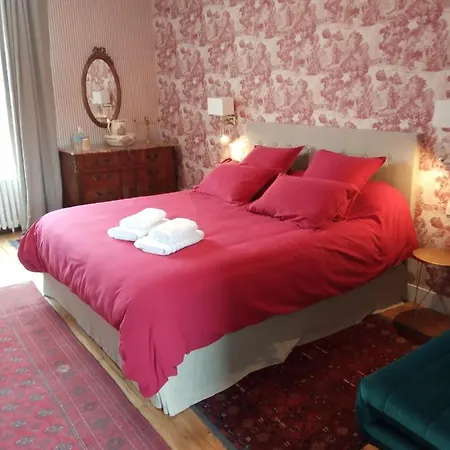 Les Mariesis Bed and Breakfast *
